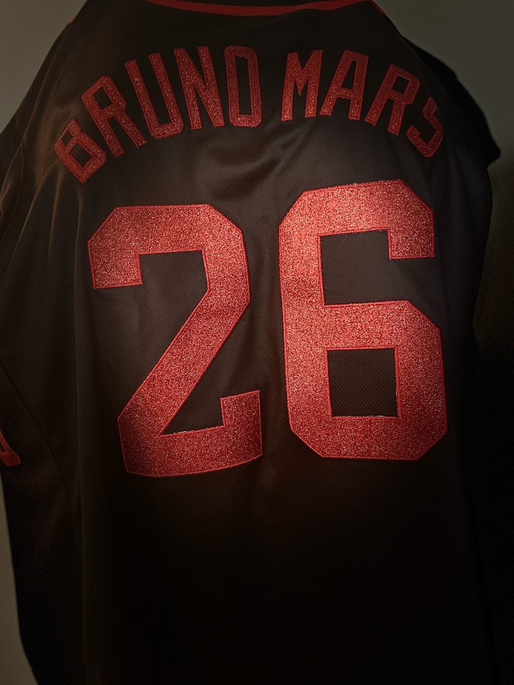 Baseball Jersey
Custom Bruno Mars Romantic #26 Black Jersey with Red Glitter
